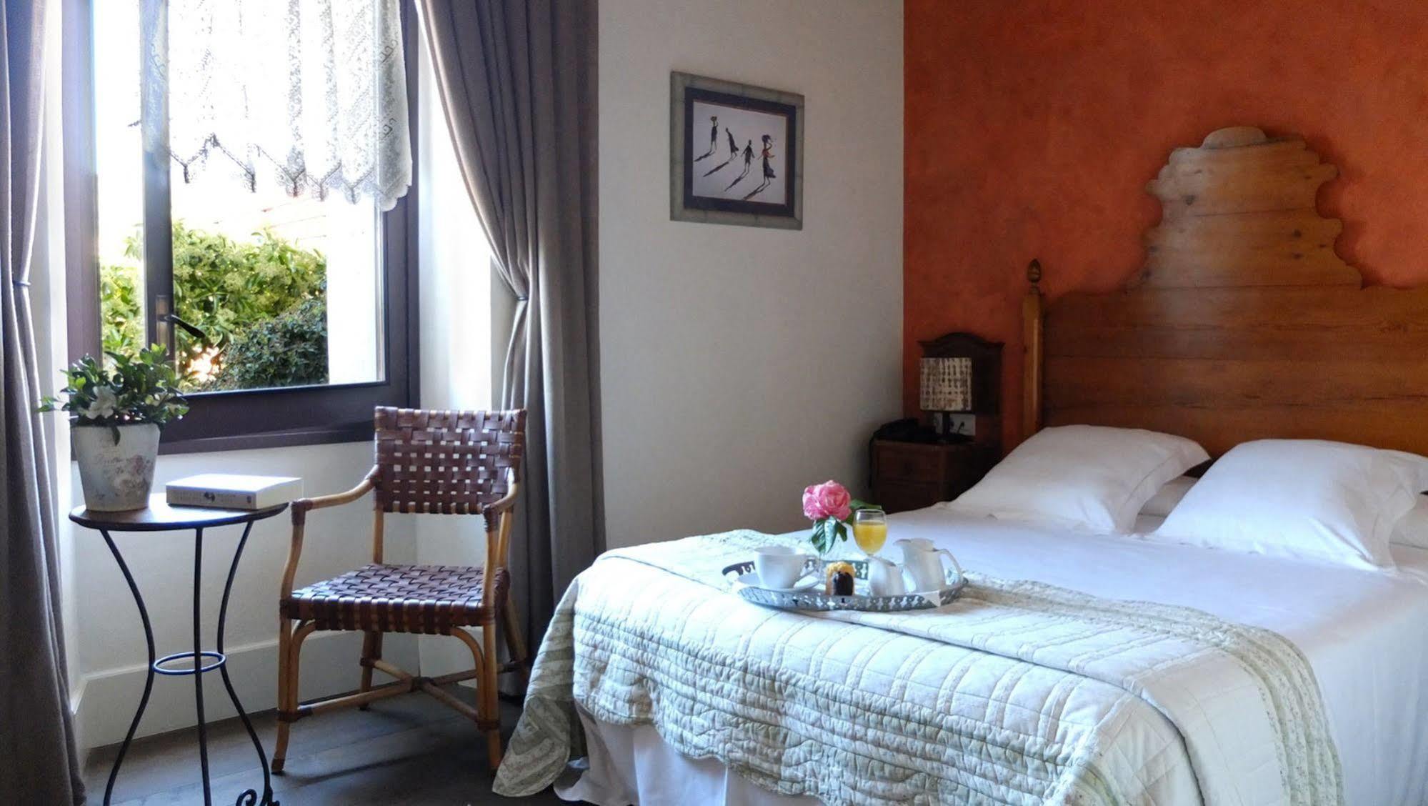 Mas De Baix Hotell Cabrils Exteriör bild